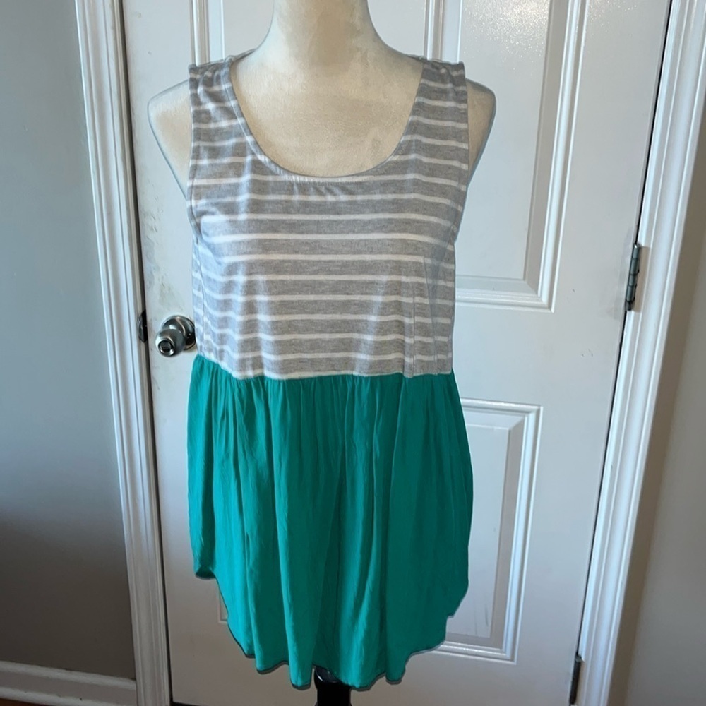 Umgee women’s sleeveless top size small